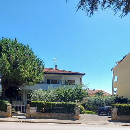 Apartments Iskra Rovinj Bagian luar foto