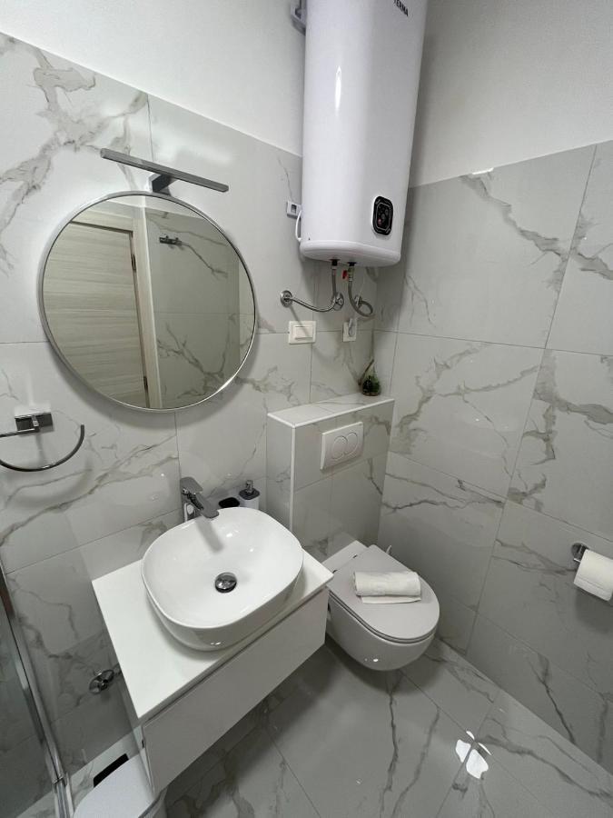 Apartments Iskra Rovinj Bagian luar foto