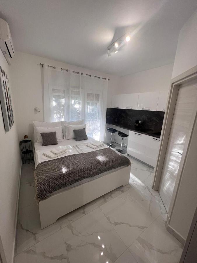 Apartments Iskra Rovinj Bagian luar foto